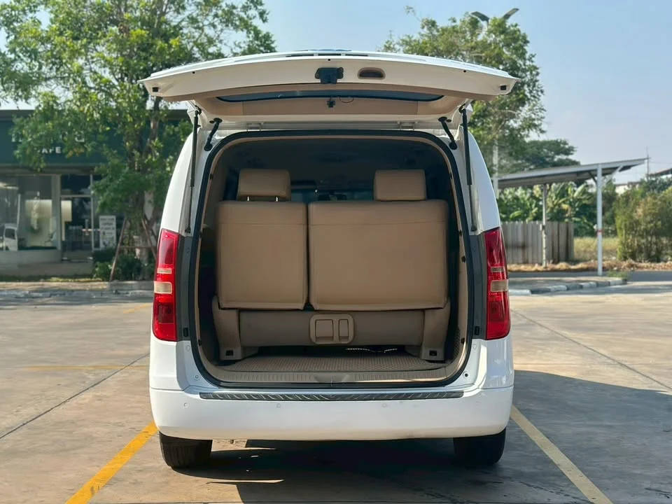 2011 Hyundai H-1 II 3