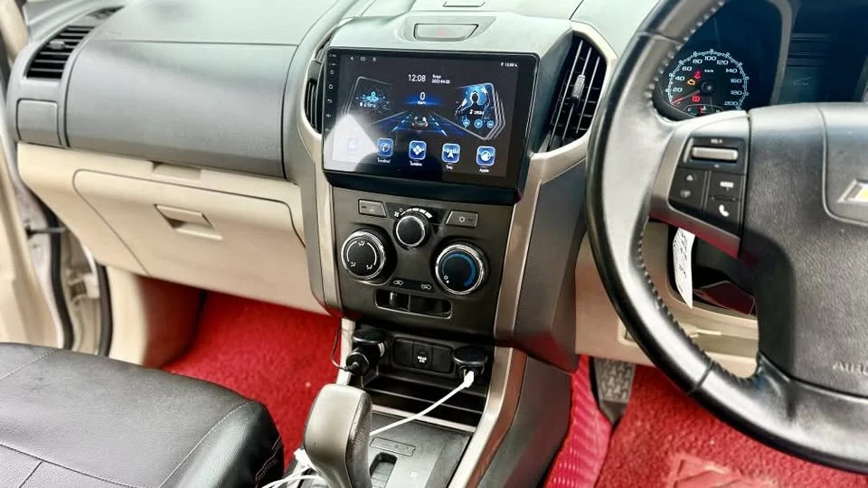 2013 Chevrolet TrailBlazer II 2