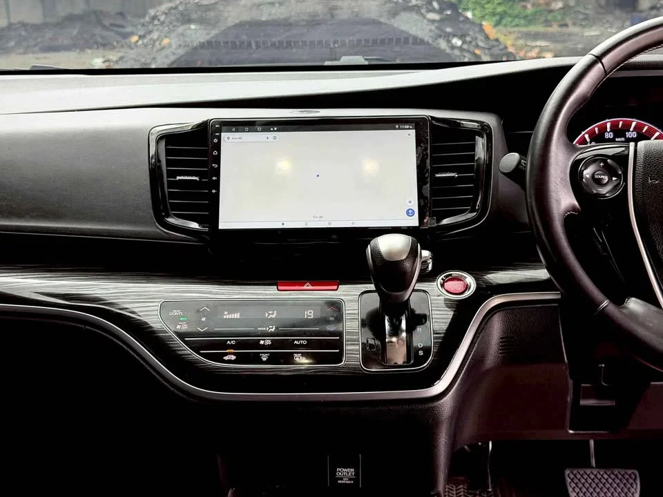 2014 Honda Odyssey V 3