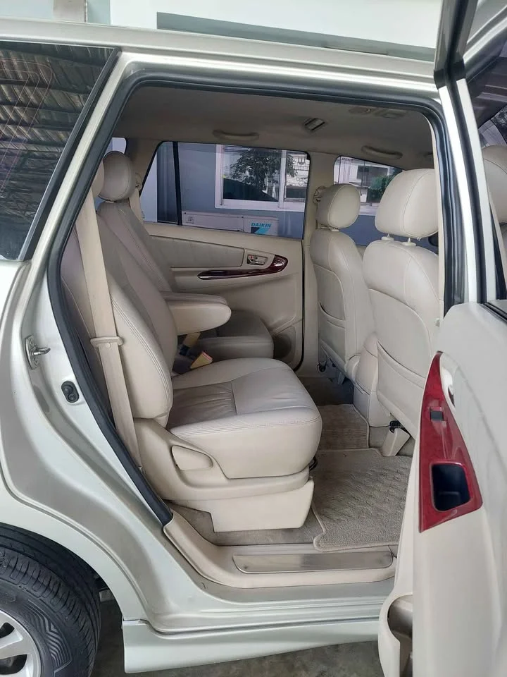 2006 Toyota Innova I 2