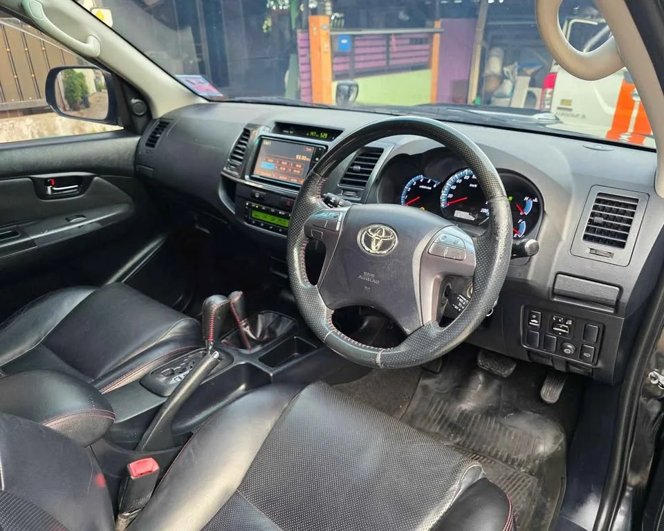 2013 Toyota Fortuner I 2