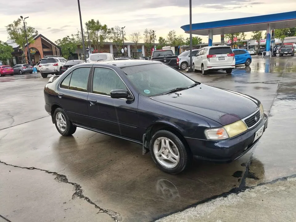 1997 Nissan Sunny IV 2