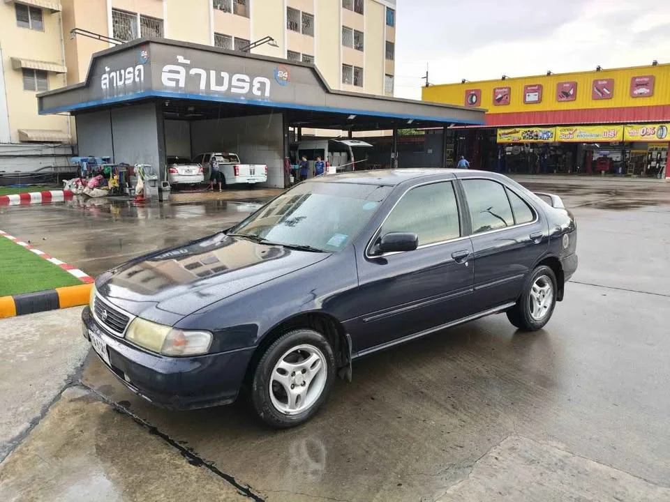 1997 Nissan Sunny IV 2