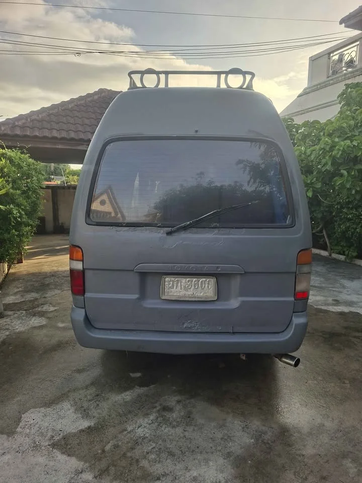 1997 Toyota Commuter IV (H100) 3