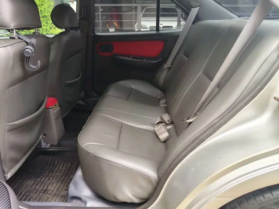 1996 Nissan Sunny IV 2