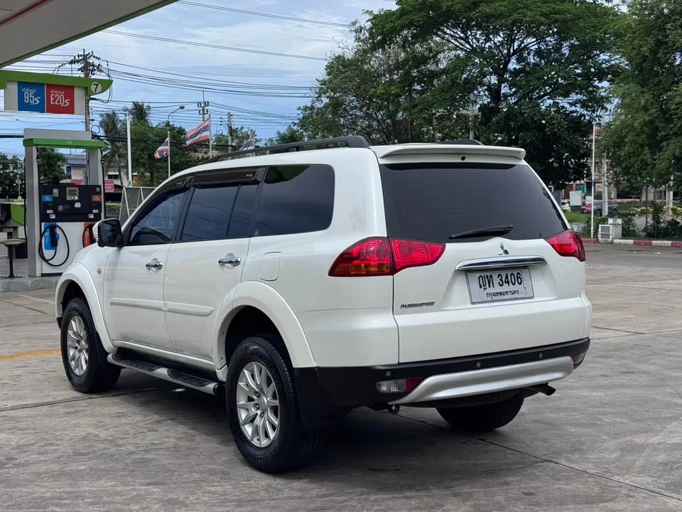 2011 Mitsubishi Pajero Sport II 2