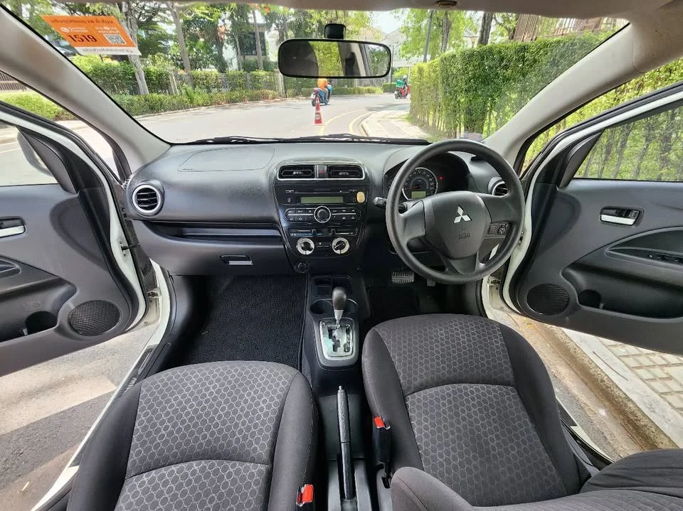 2013 Mitsubishi Mirage VI 2