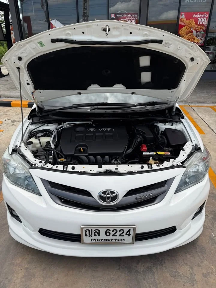 2011 Toyota Corolla Altis X (E140) 3