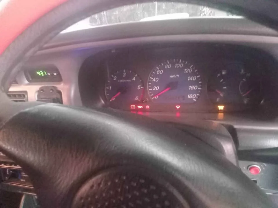 1998 Mazda 2500 Fighter V 2
