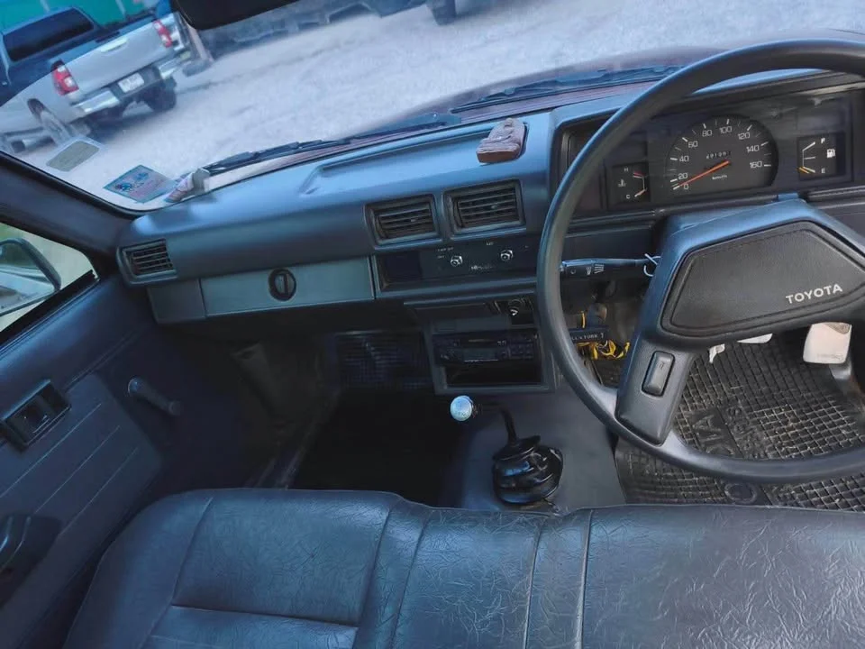 1987 Isuzu TFR III 3
