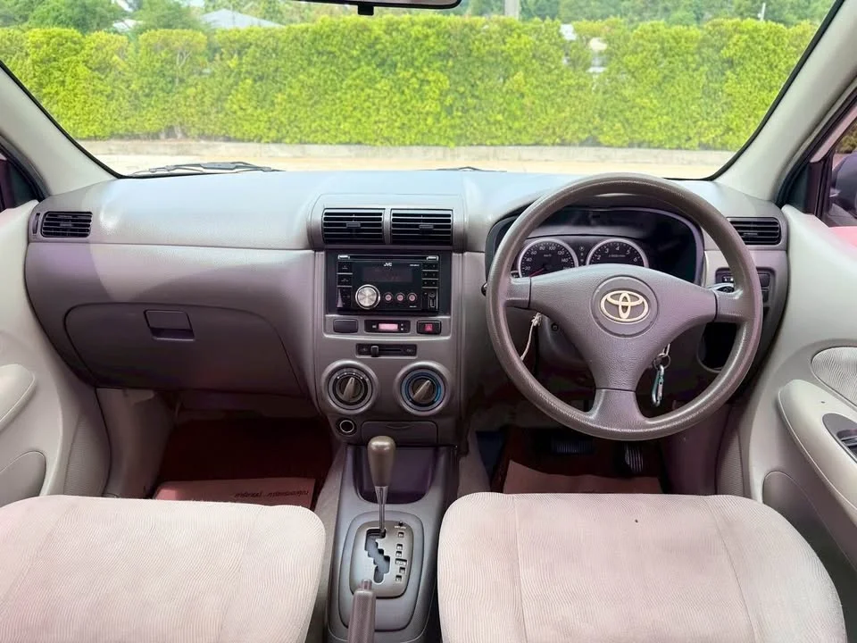 2011 Toyota Avanza I 2