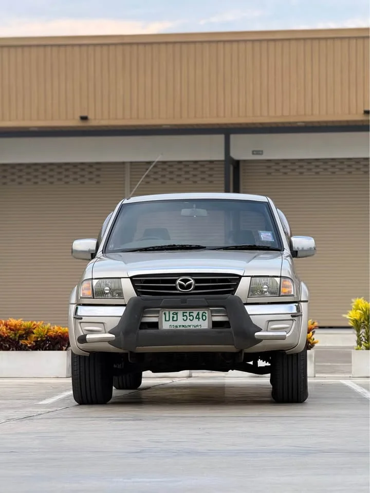 2001 Mazda 2500 Fighter V 2