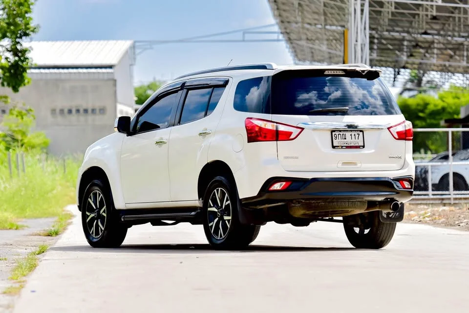 2019 Isuzu MU-X I 3