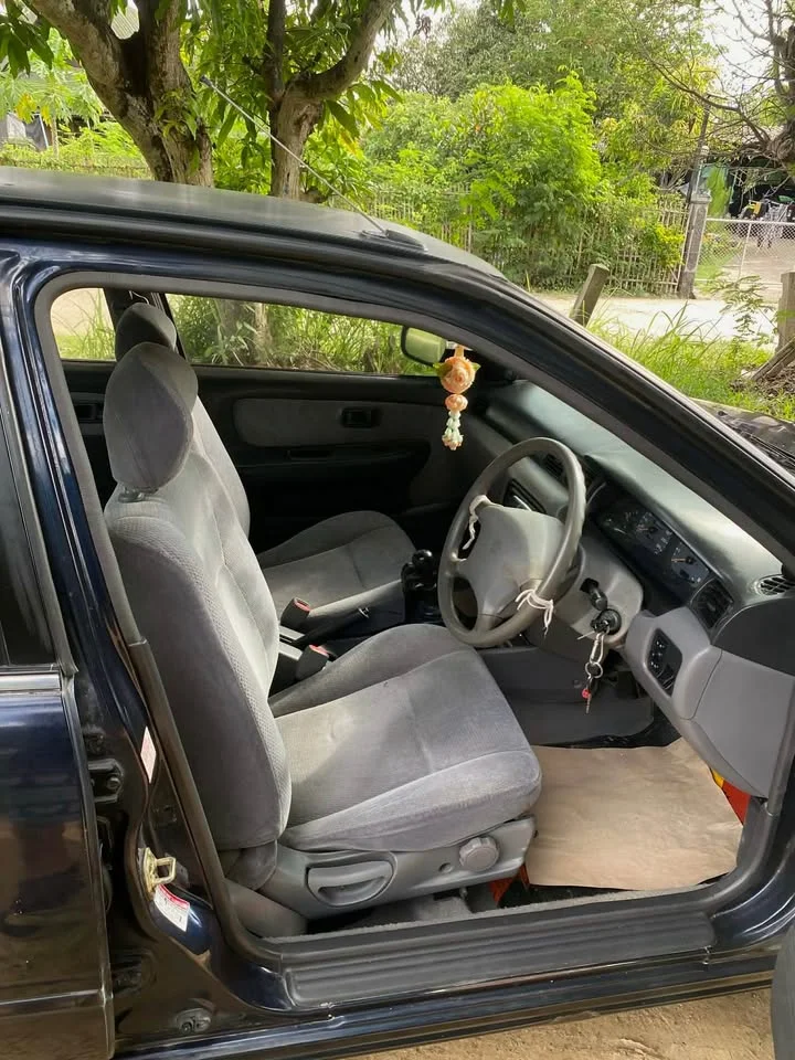 2000 Nissan Sunny IV 3
