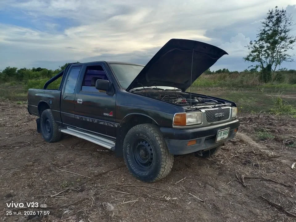 1994 Isuzu TFR III 3
