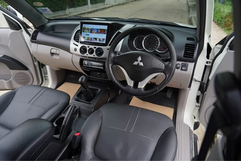 2012 Mitsubishi Triton IV 3