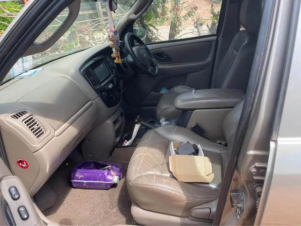 2003 Ford Escape I 3