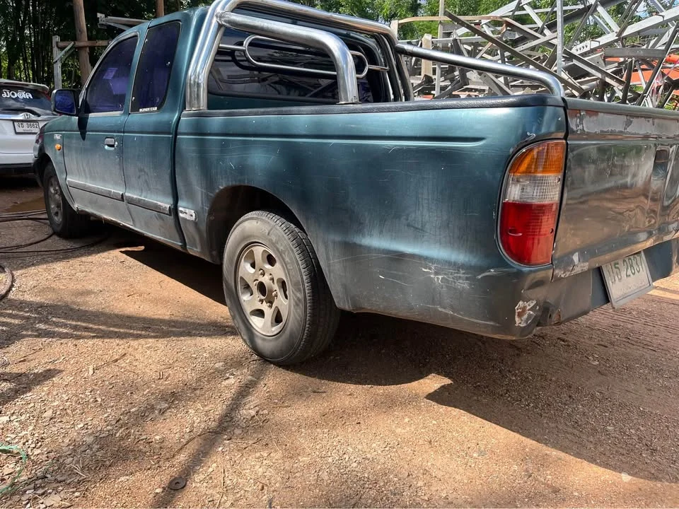 2002 Mazda 2500 Fighter V 3