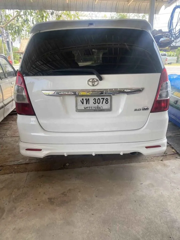 2013 Toyota Innova I 2