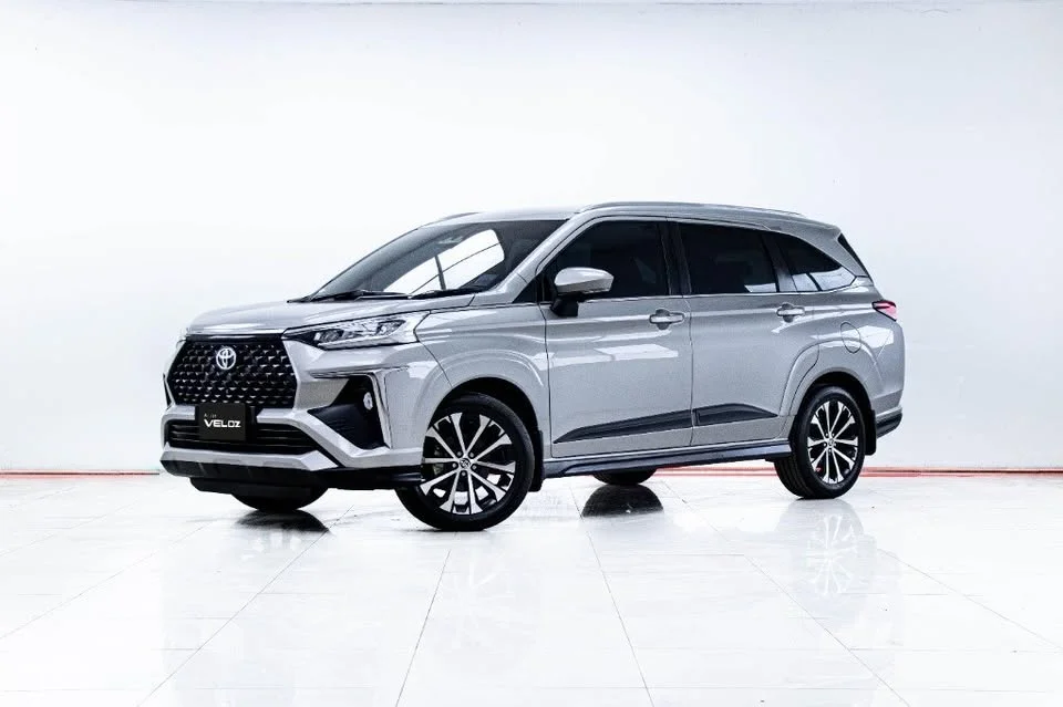 2023 Toyota Veloz III 2