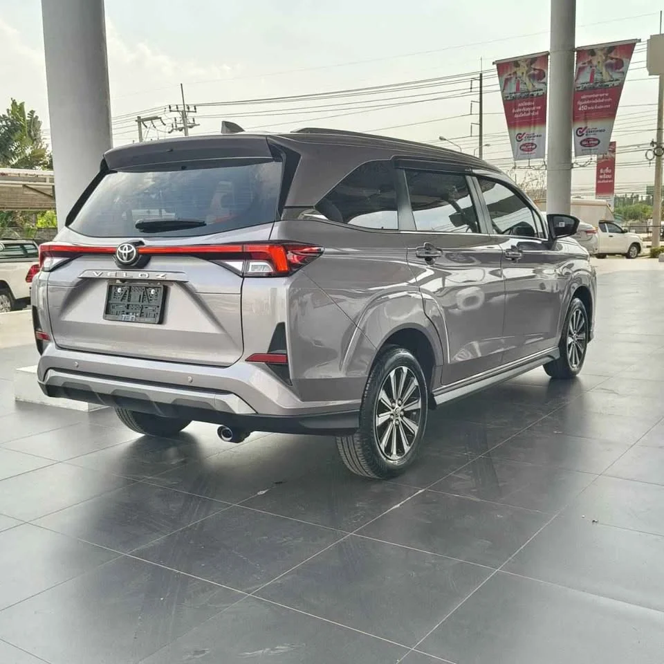 2023 Toyota Veloz III 2