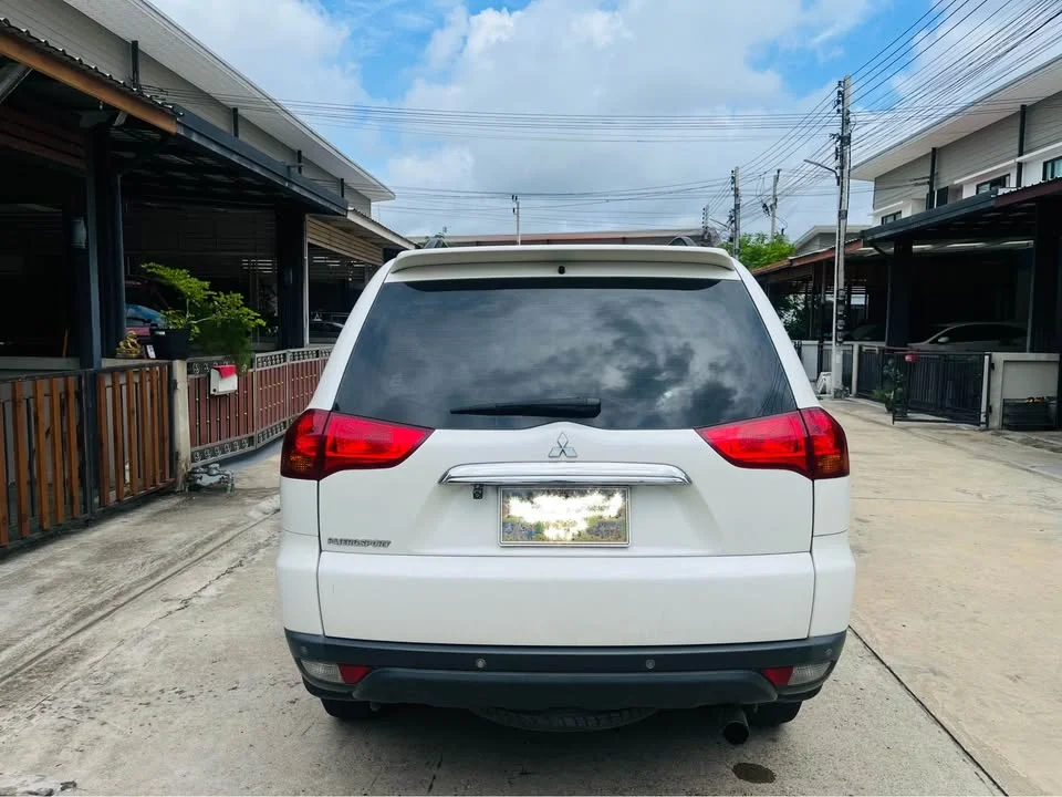 2013 Mitsubishi Pajero Sport II 3