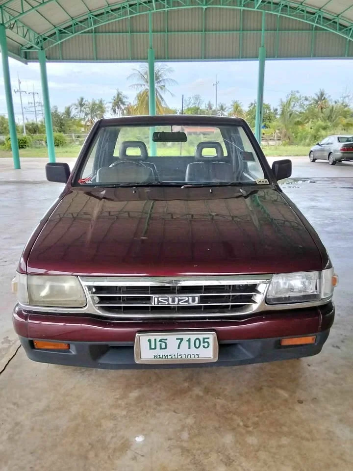1992 Isuzu TFR III 2