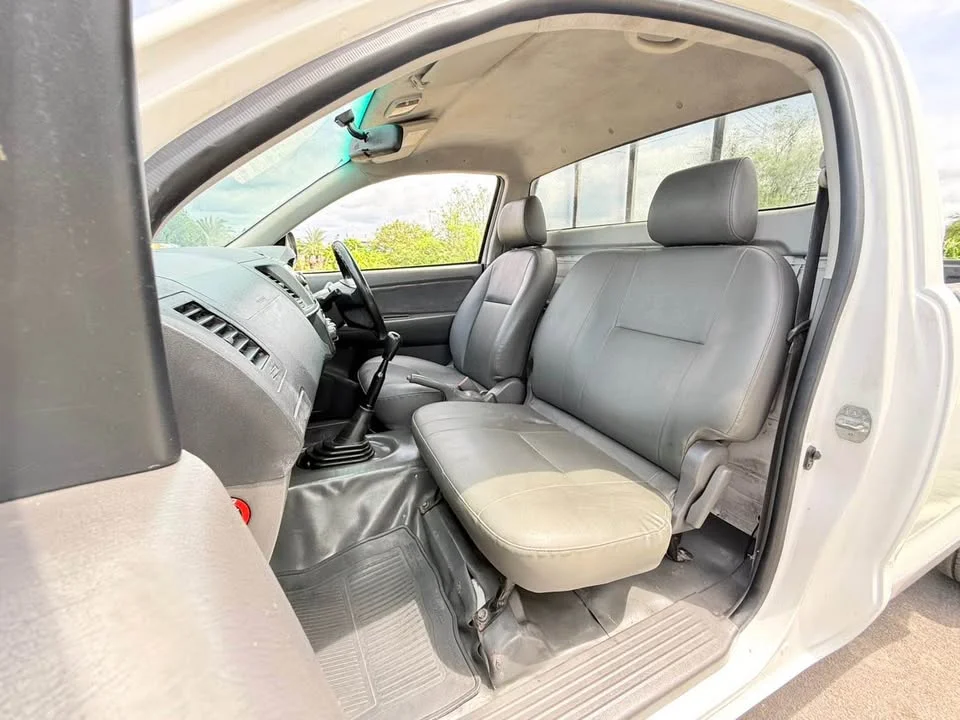 2013 Toyota Hilux VII 3