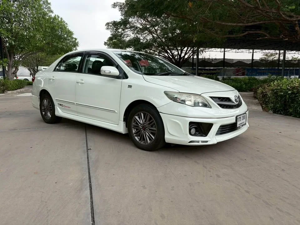2012 Toyota Corolla Altis X (E140) 3