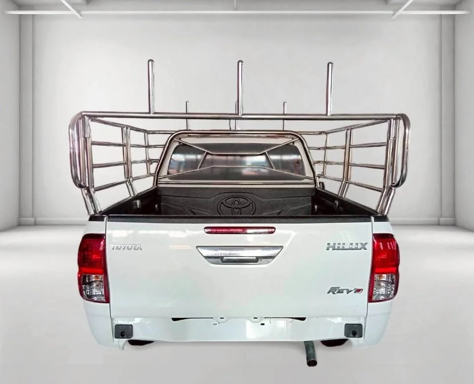 2018 Toyota Hilux VIII 2