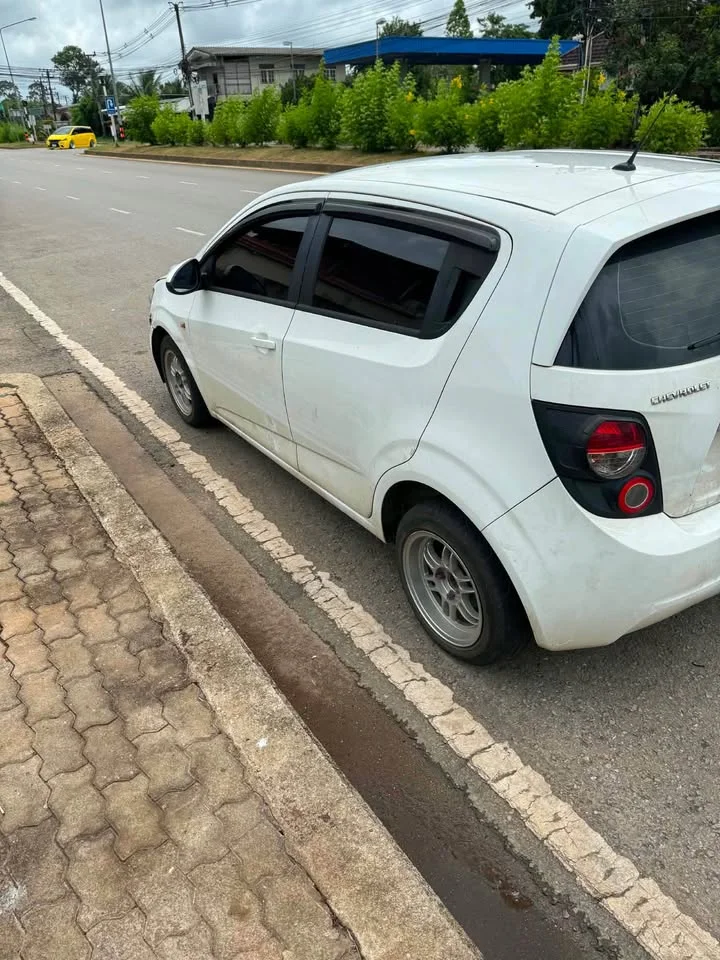 2013 Chevrolet Sonic 3