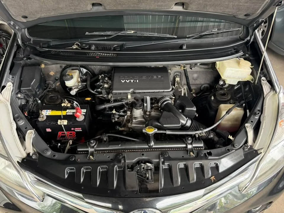 2013 Toyota Avanza II 3
