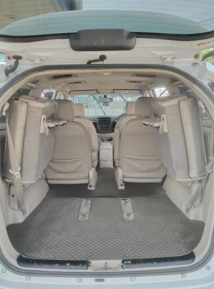 2005 Toyota Innova I 2