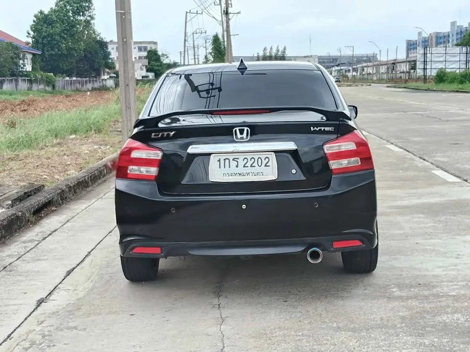 2013 Honda City V 3