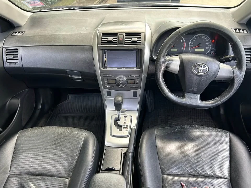 2012 Toyota Corolla Altis X (E140) 3