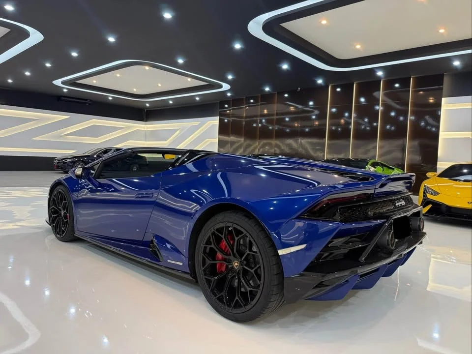 2020 Lamborghini Huracan 2