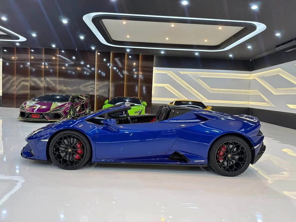 2021 Lamborghini Huracan 2