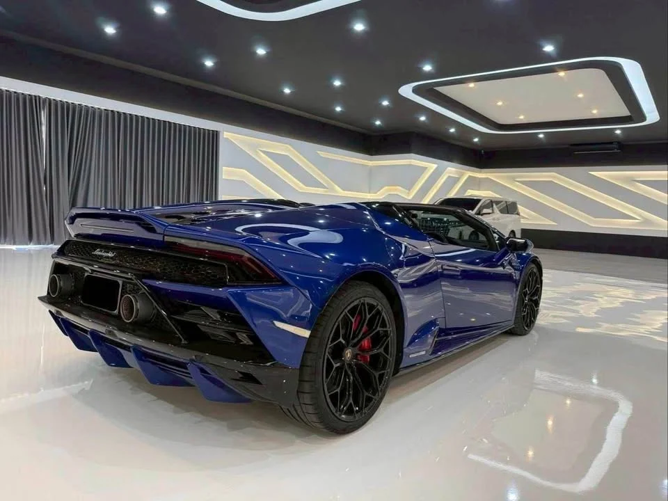 2020 Lamborghini Huracan 2