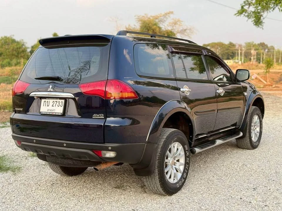 2012 Mitsubishi Pajero Sport II 2