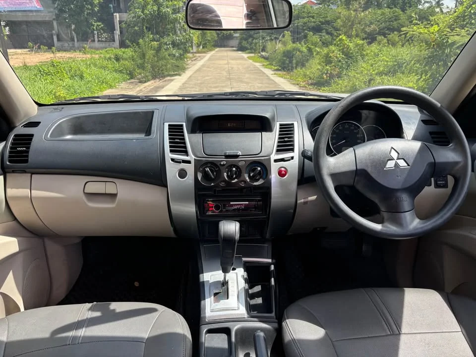 2014 Mitsubishi Pajero Sport II 3