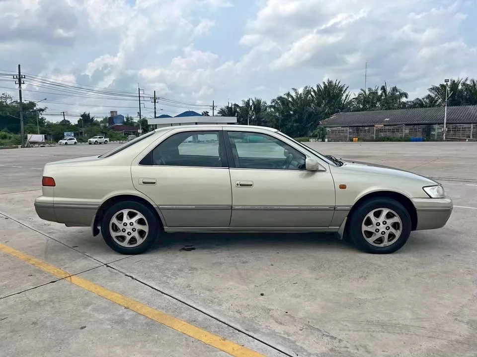 1999 Toyota Camry IV (XV20) 3