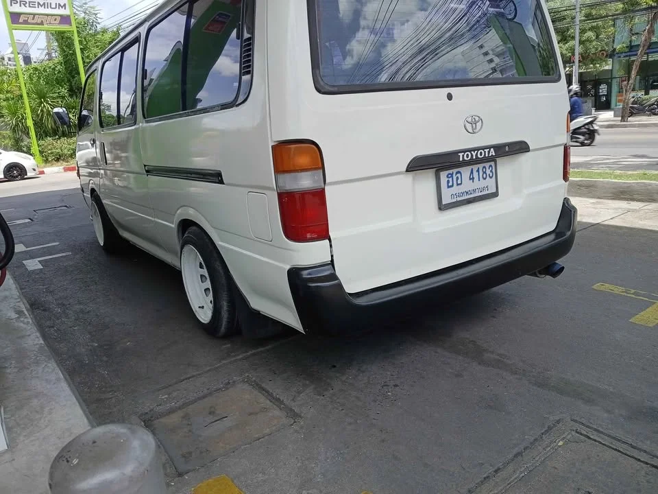 2000 Toyota Commuter IV (H100) 3