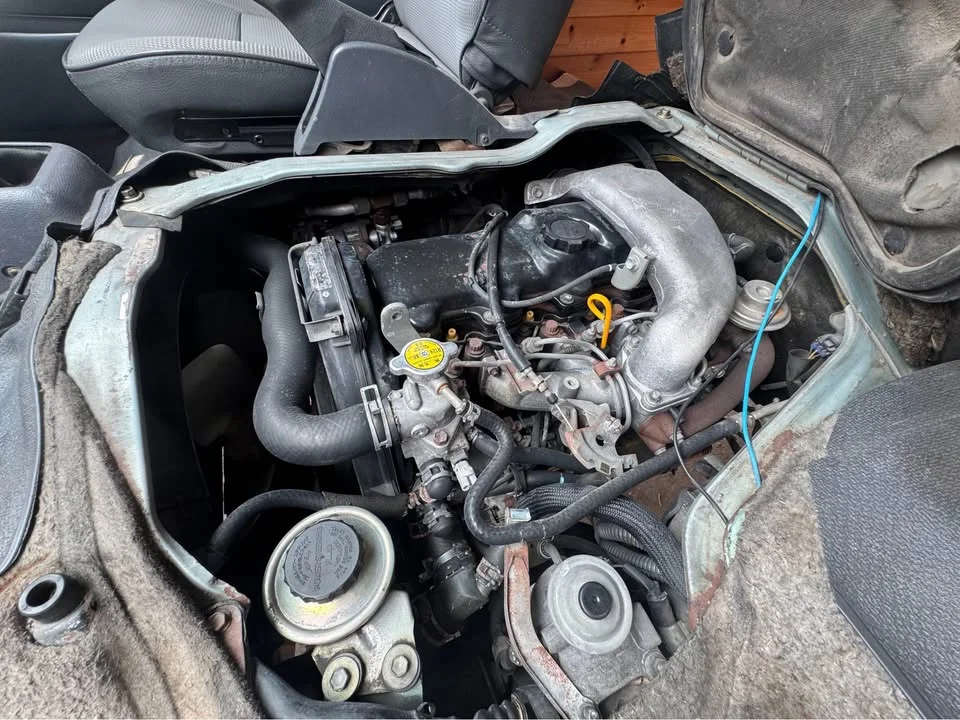 2000 Toyota Commuter IV (H100) 2