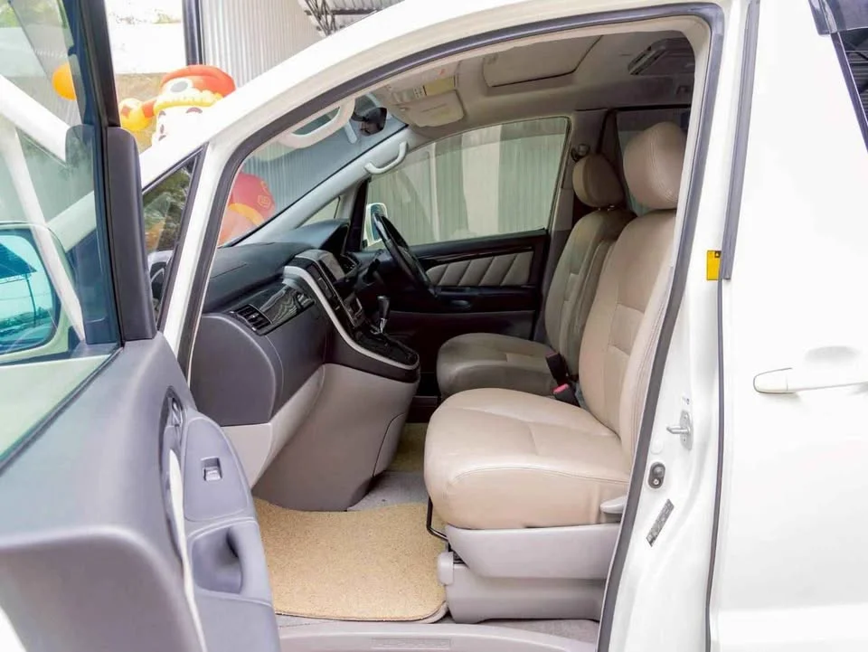 2010 Toyota Alphard, Vellfire I (AH10) 2