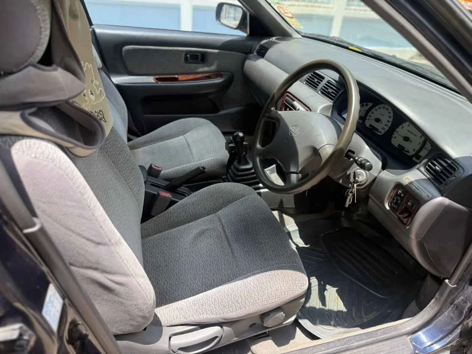 1999 Nissan Sunny IV 2