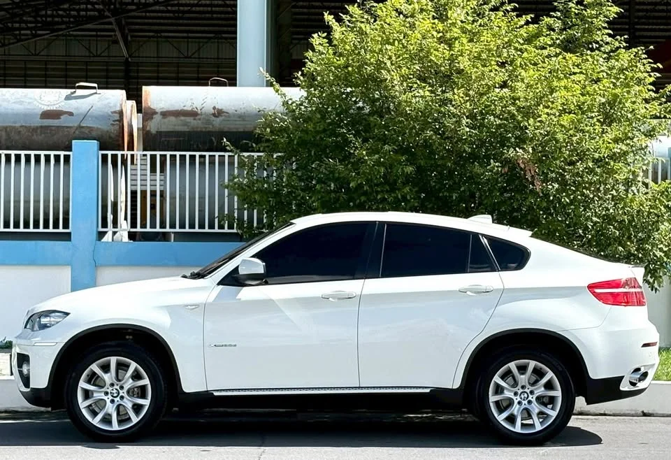 2011 BMW X6 E71, E72 2
