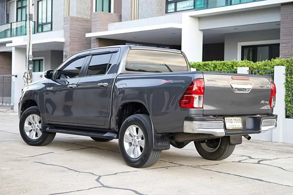 2018 Toyota Hilux VIII 3