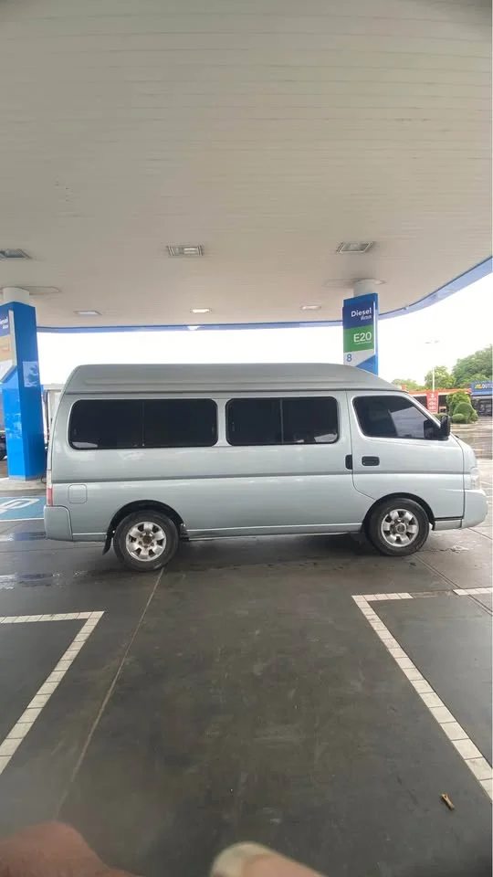 2004 Nissan Urvan V (E25) 2