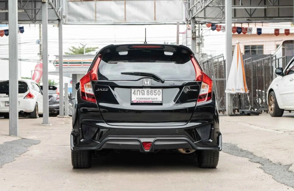 2015 Honda Jazz III 2