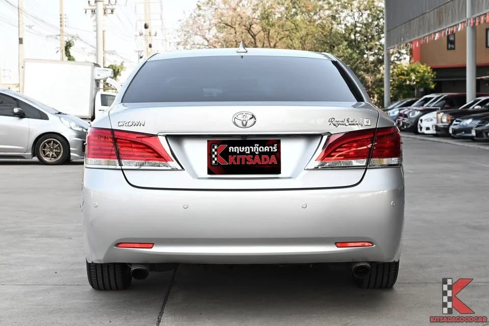 2014 Toyota Crown Majesta VI (S210) 3